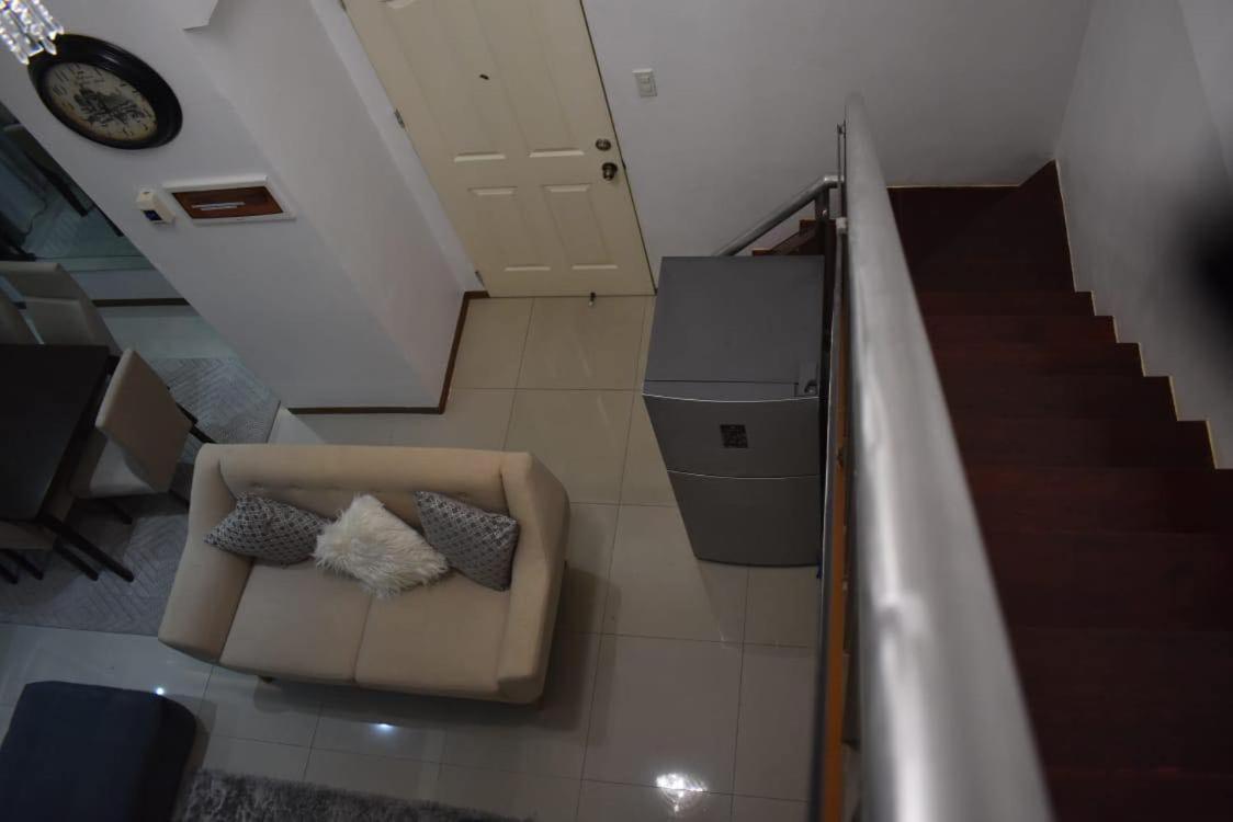 Affordable Makati Apt Manila Exterior foto